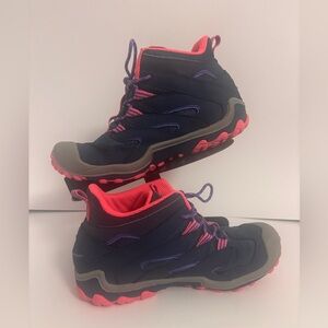 Merrell Kids' Chameleon 7 Mid Waterproof hiking boots size 4